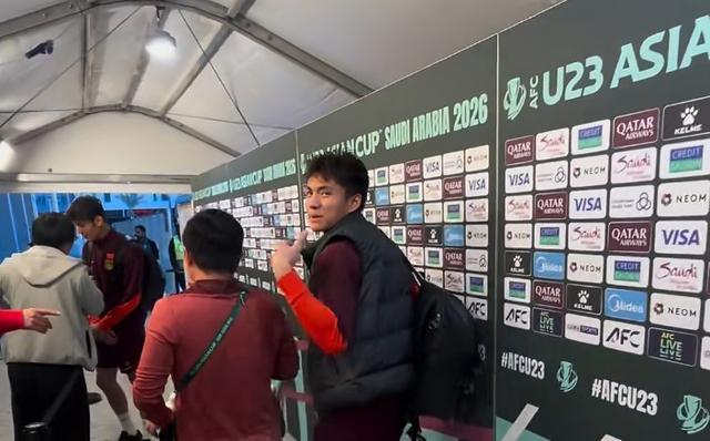 乐鱼体育app下载-带病出战,李昊发着烧踢满了U23国足与泰国U23的比赛